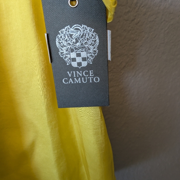 NWT Vince Camuto Bright Yellow Ruffled Sleeve Blouse Top Sz. L - Picture 5 of 9